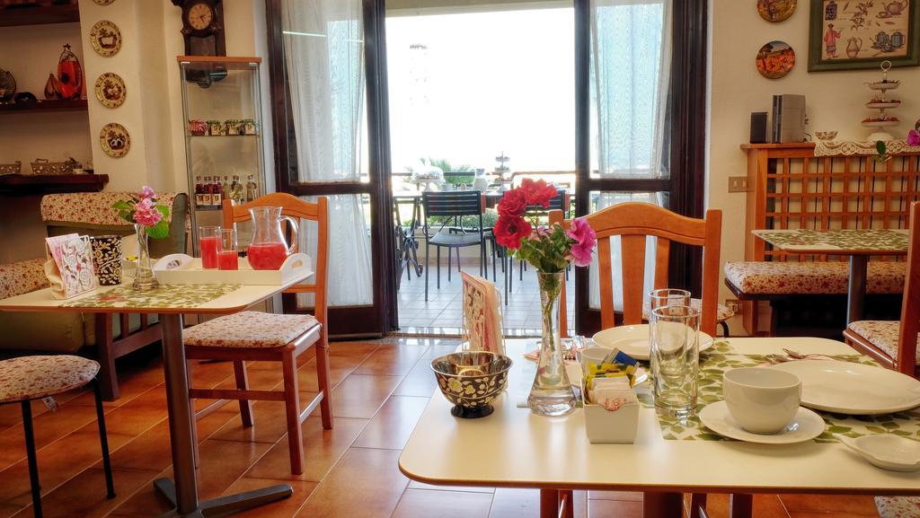B&B Le Rose Siderno Bagian luar foto