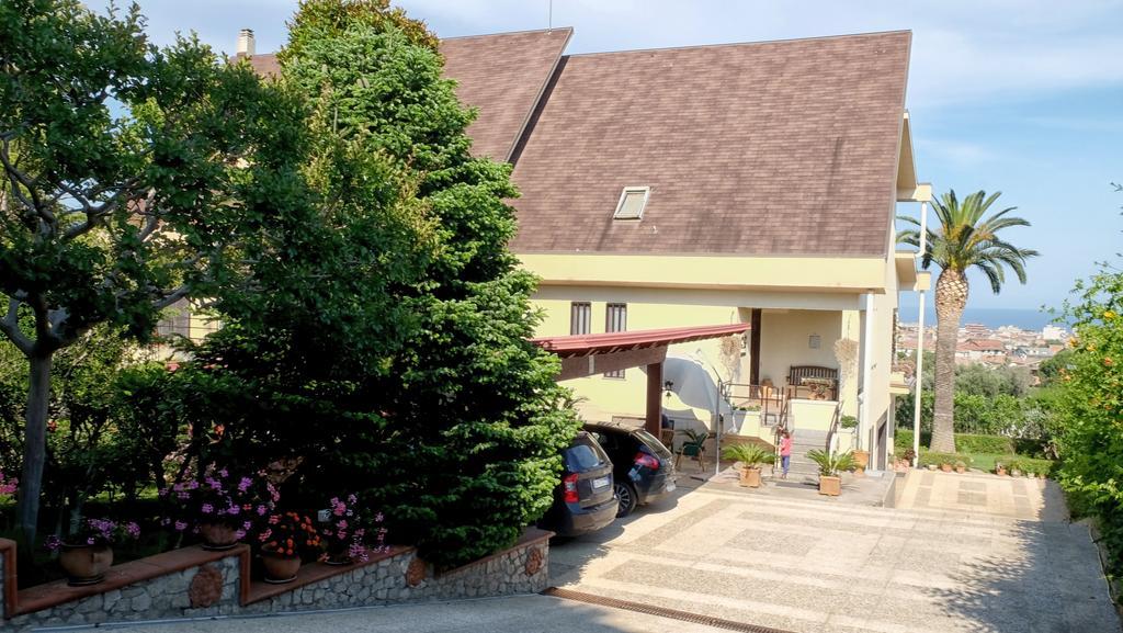 B&B Le Rose Siderno Bagian luar foto